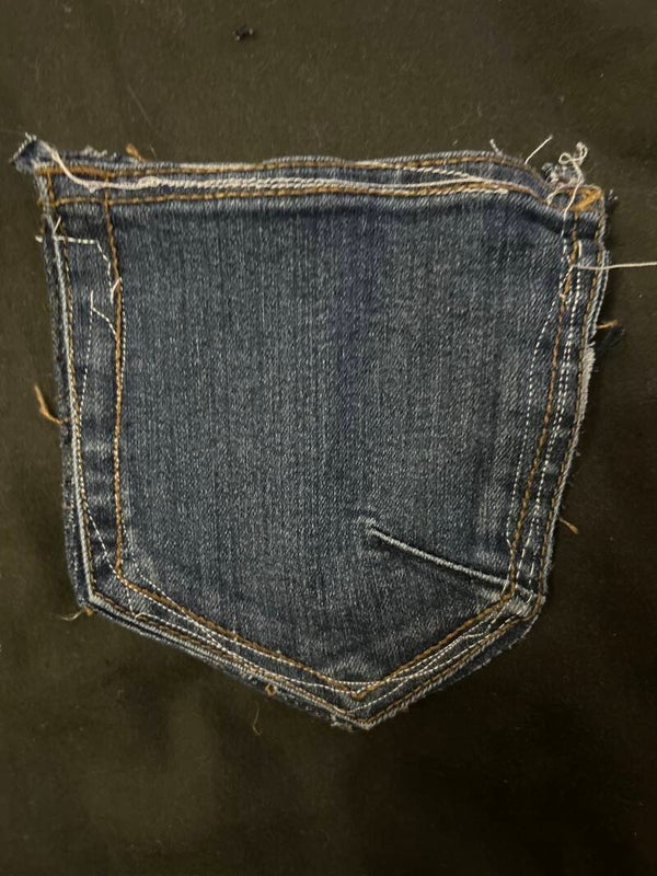 Plain minimum distress wallet