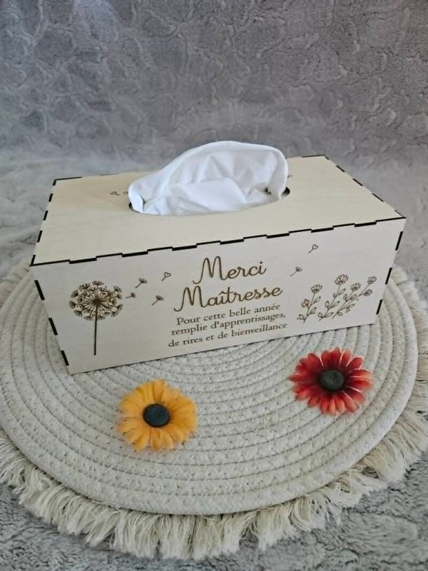 Boîte à mouchoirs