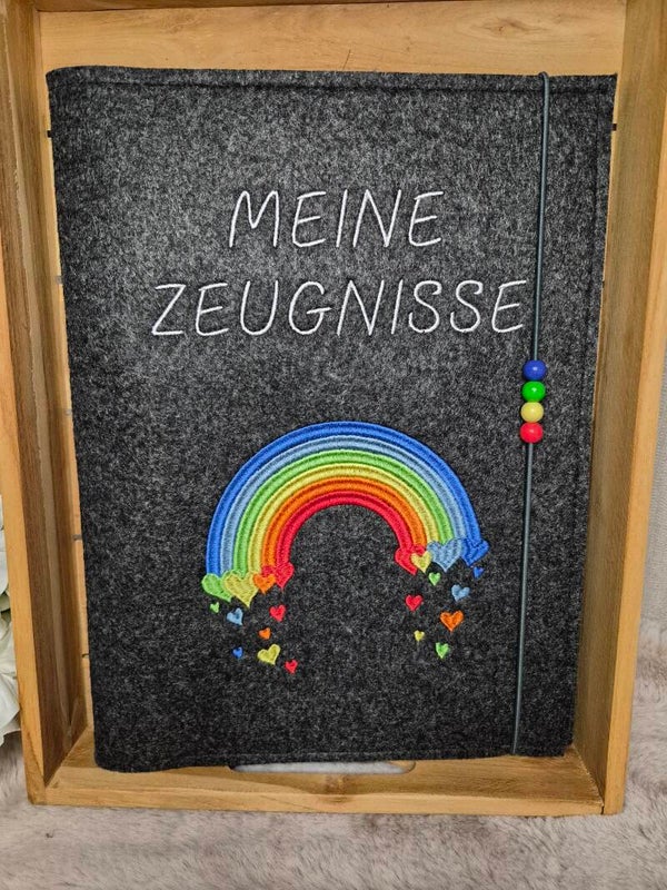 Personalisierte Zeugnismappe Regenbogen