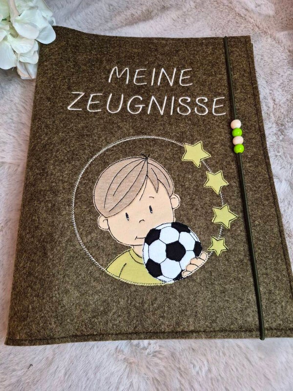 Personalisierte Zeugnismappe Fußball Junge