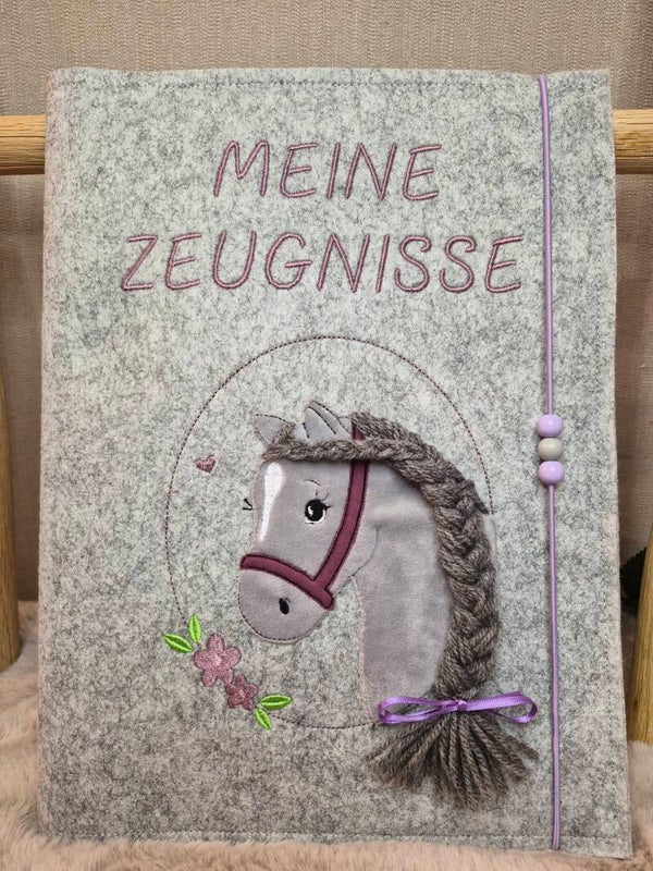Zeugnismappe Pferd graue Mähne