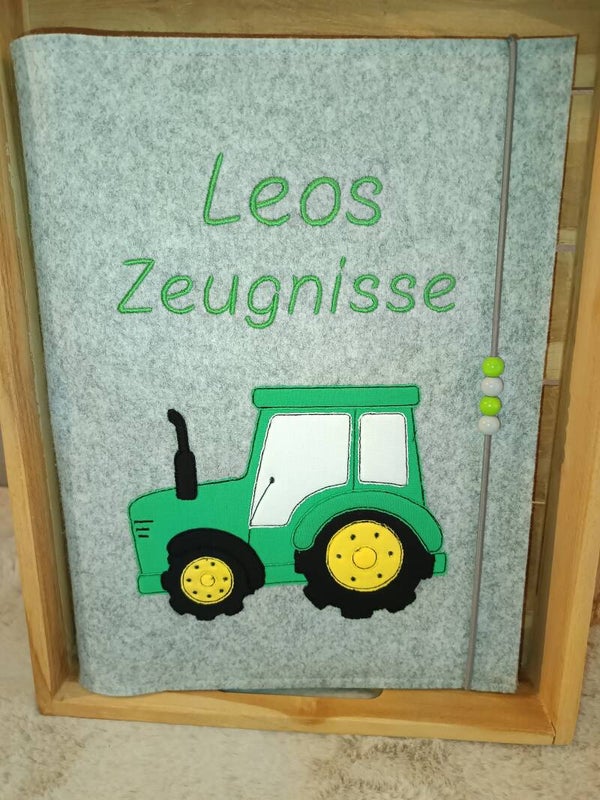 Personalisierte Zeugnismappe Trecker
