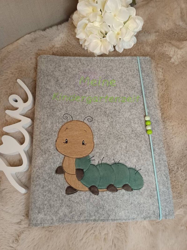 Personalisierte Kindergartenmappe Raupe