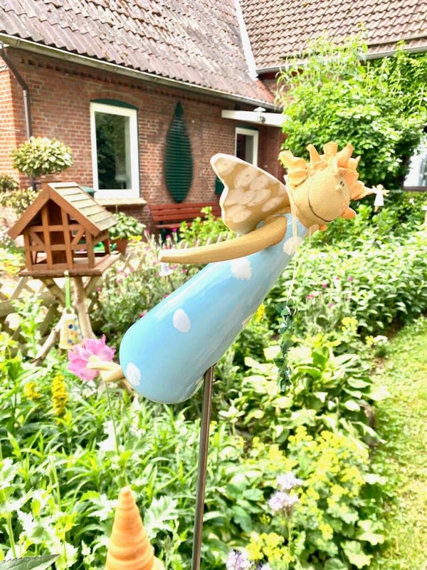 Engel auf Stehle