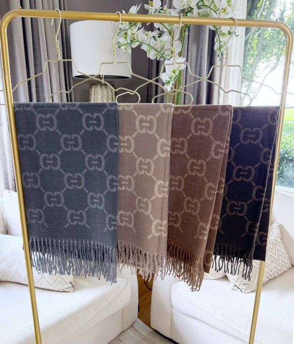 GC Love Scarf