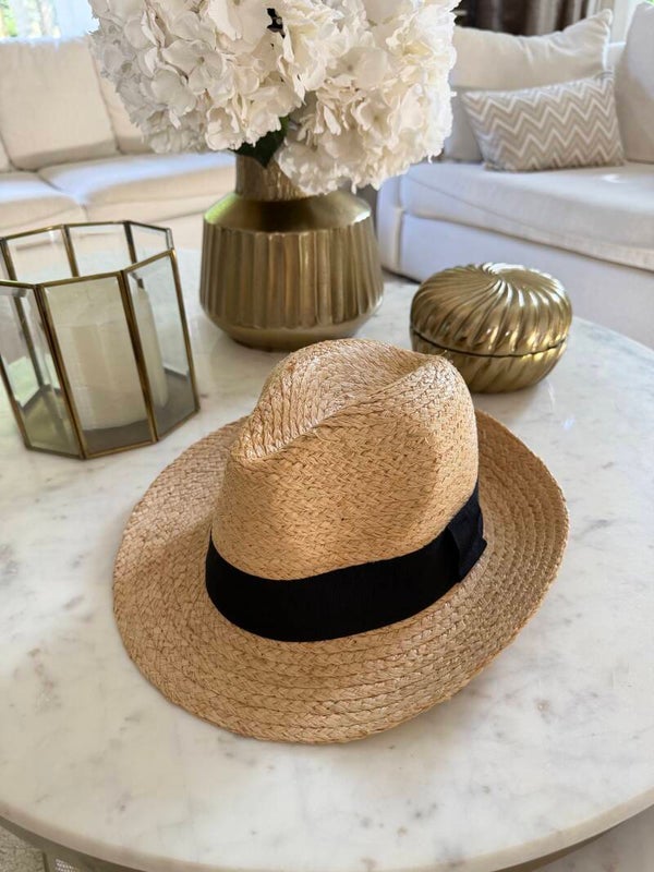 Love Hat