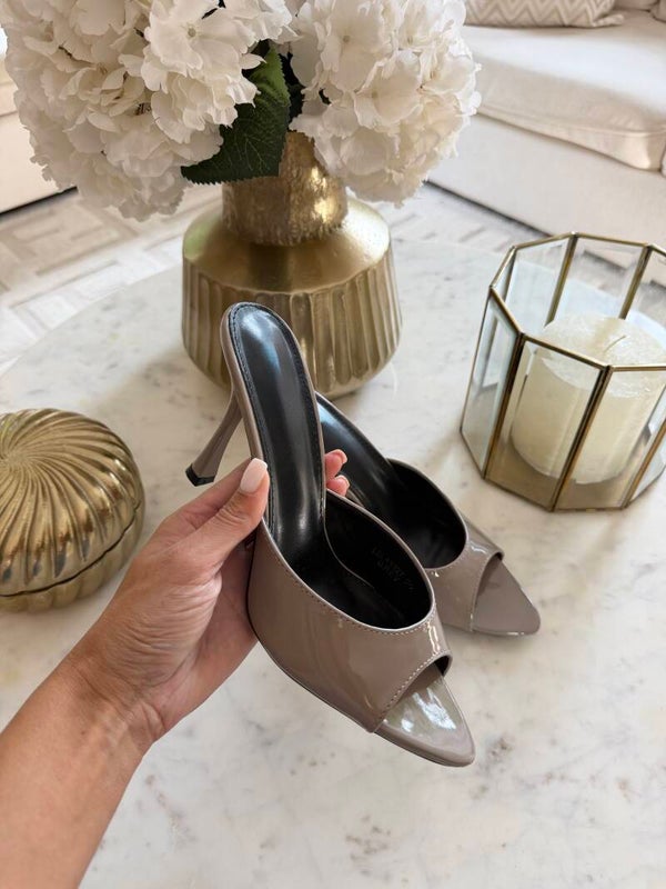 Taupe Hakken