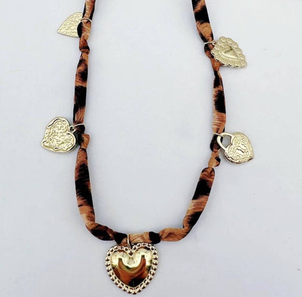 Ketting “Panter bandana harten”