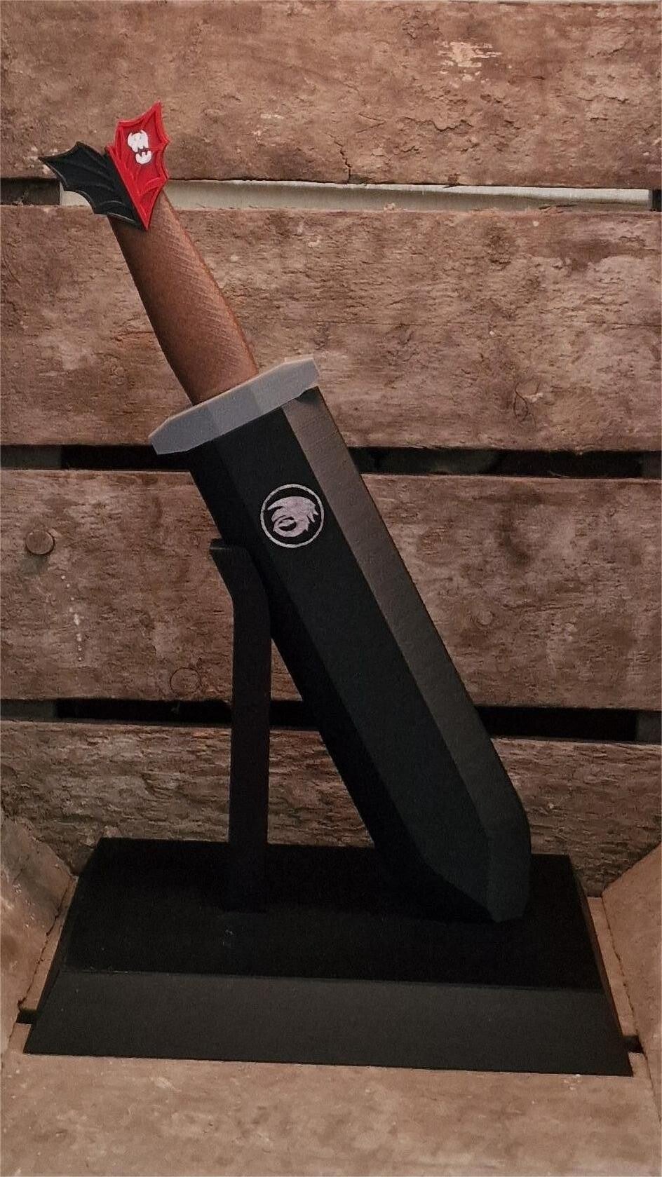 Hiccup's Dagger (with scabbard)