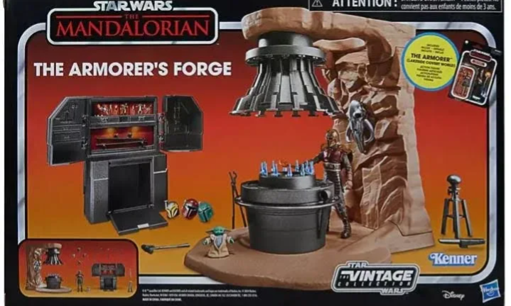 Star Wars The Mandalorian Vintage Collection The Armorer's Forge with The Armorer