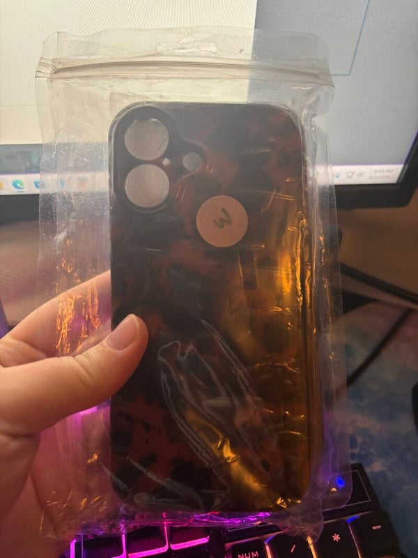 iPhone 17 cheetah print case