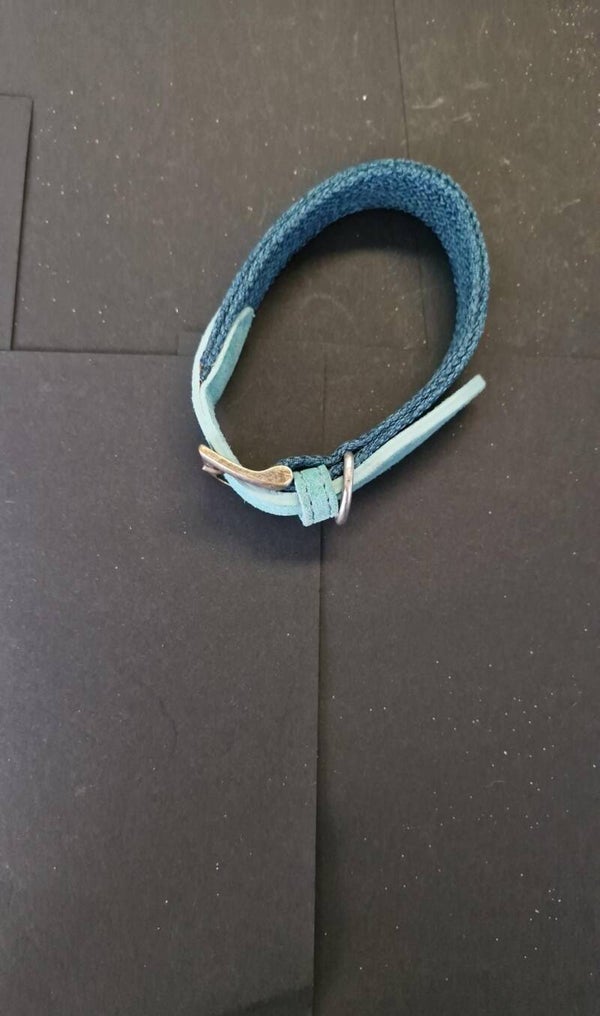 Halsband, stof blauw 25 tot 35 cm