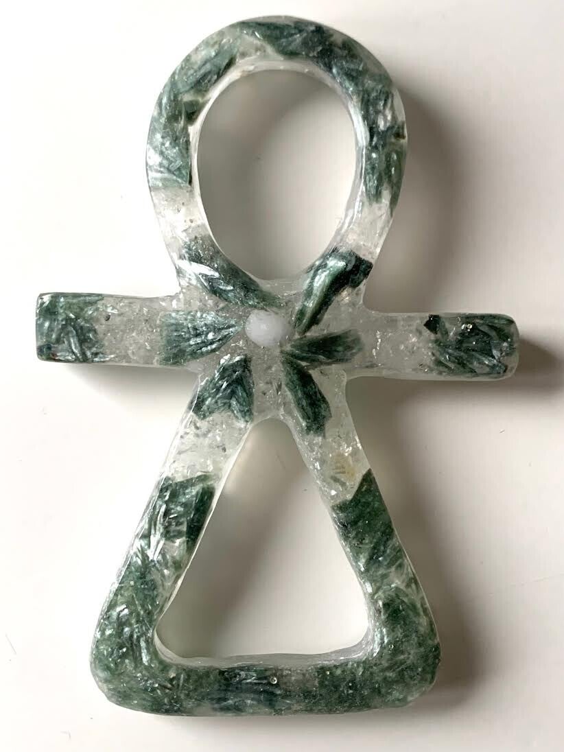 Kristallen Tanit  Serafiniet, Herkimerdiamant, Sardijnse kwarts, Sacred Heart Lemurian, Satya Mani Azeztuliet, Lemutische laserkwarts, Zilver