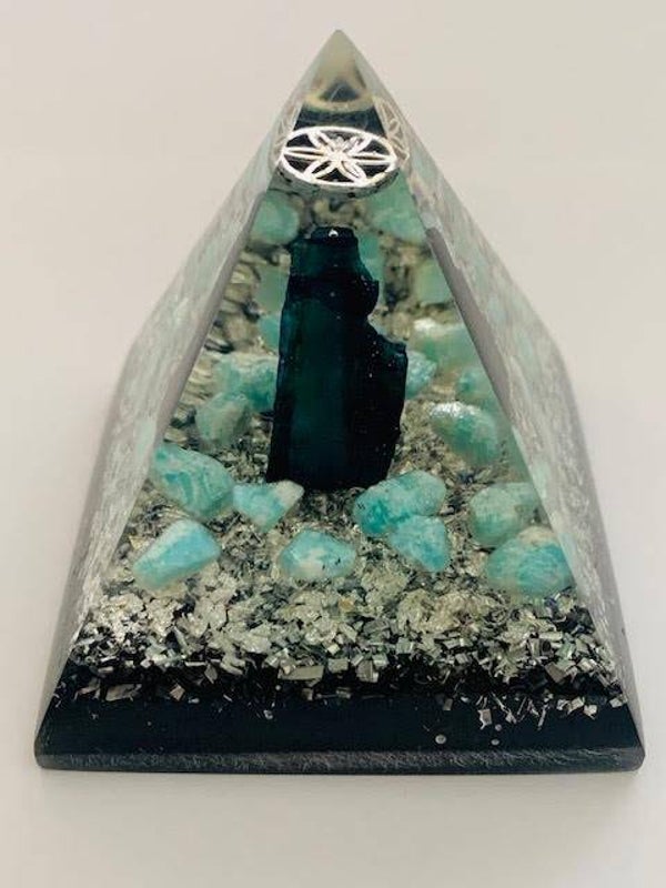 Nubische Orgonite Piramide Vivianiet Azumar Bergkristal Flower of Life Shungite Herkimerdiamant Dubbeleinder Zilver