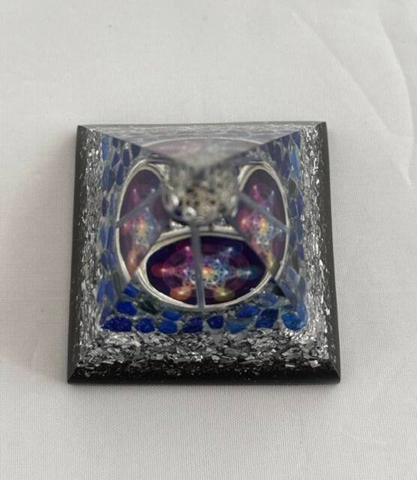 Kleine Nubische Orgonite Piramide Ster Tetraeder, Flower of Life,  Lapis Lazuli, Shungite, Herkimerdiamant, Dubbeleinder, Zilver