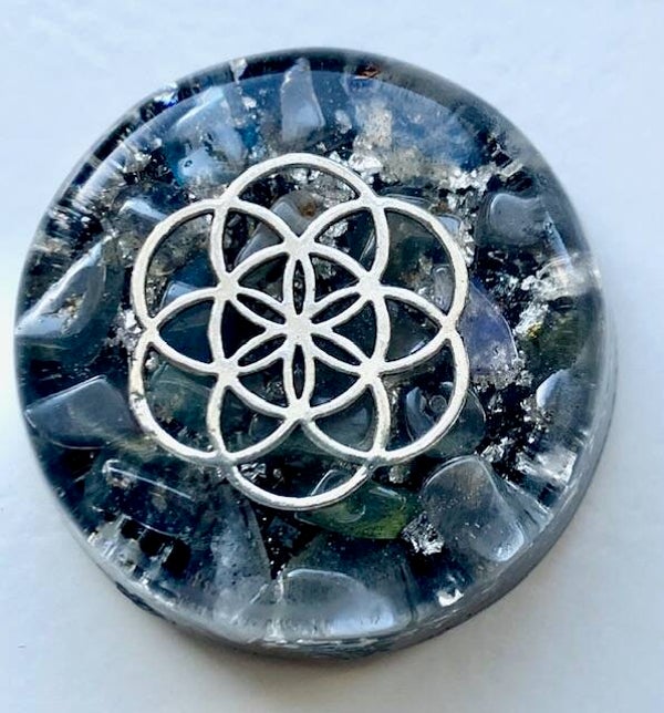 Kleine Orgonite Buster Labradoriet, Levensbloem, Shungite, Herkimerdiamant, Dubbeleinder, Zilver