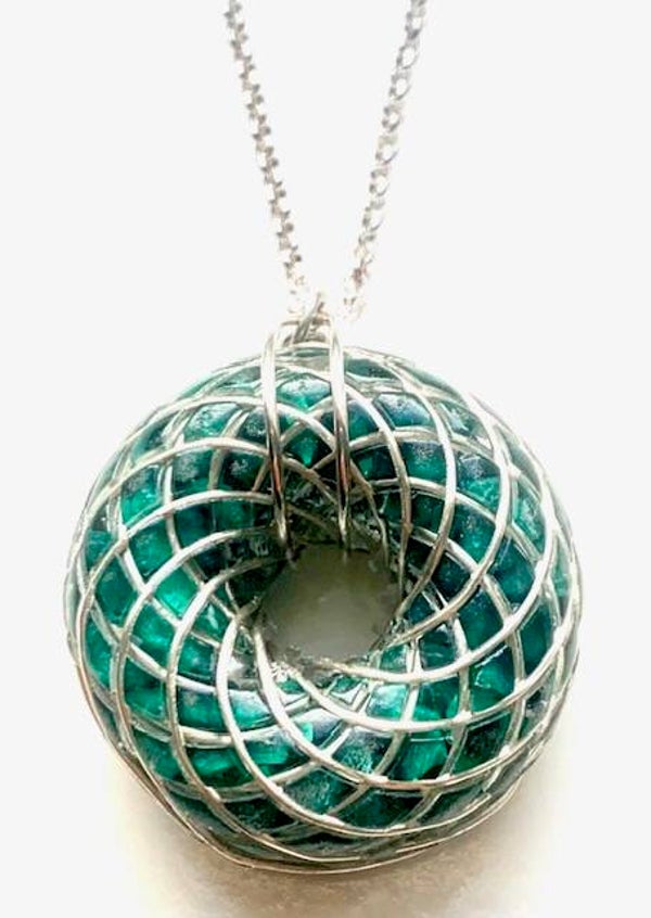 Torus Hanger Malachiet, Samadhi Kwarts, Bosnische Kwarts, Angel Aura Kwarts, Herkimer Diamant, Verzilverd Koperdraad, Zilveren hangbeugel met oog