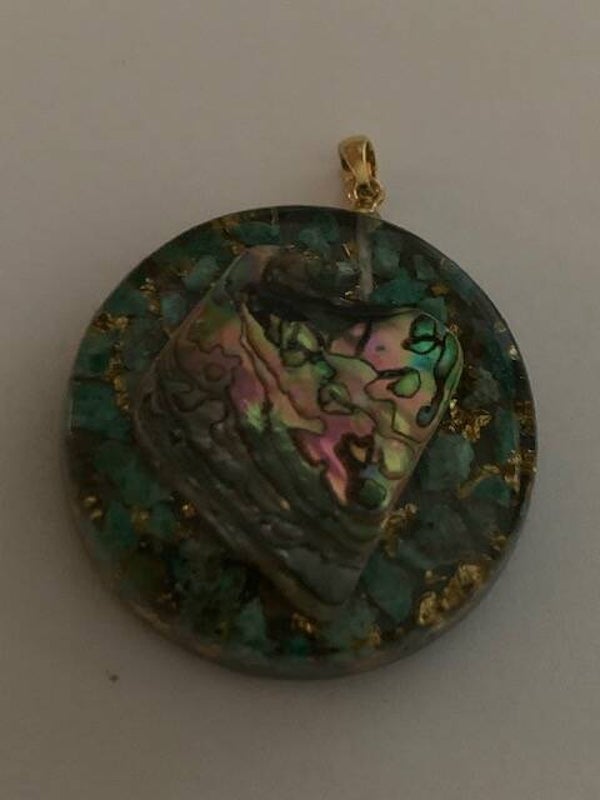 Orgonite Hanger Medium Amazoniet Abalone Bladgoud # 3
