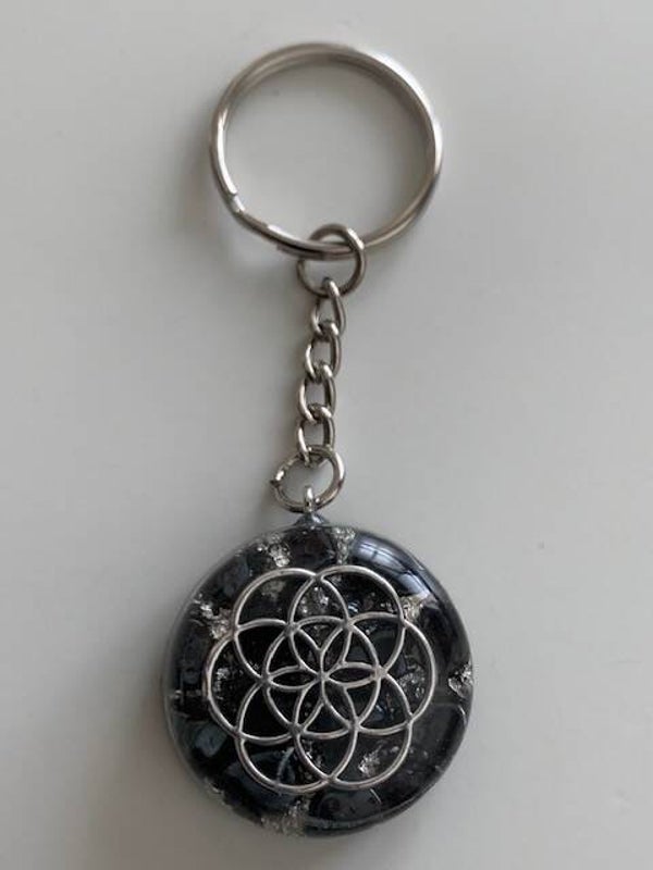 Orgonite Sleutelhanger Levensbloem Hematiet  Shungite  Aluminium