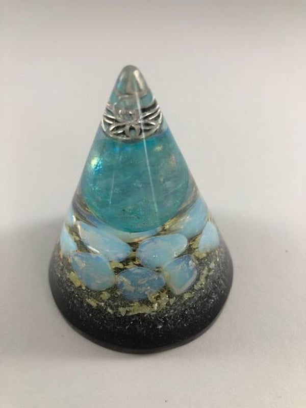 Orgonite Kegel  Aqua Aura Opaliet Shungite  Flower of Life Herkimerdiamant Dubbeleinder Bladzilver
