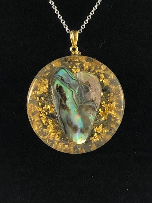 Orgonite Hanger Medium Abalonehart Bladgoud MH3