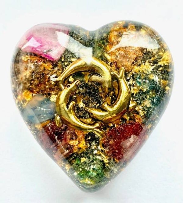 Orgonite Hartje Hyacintmix, Dolfijntjes,Shungite, Herkimerdiamant,  Dubbeleider, Goud
