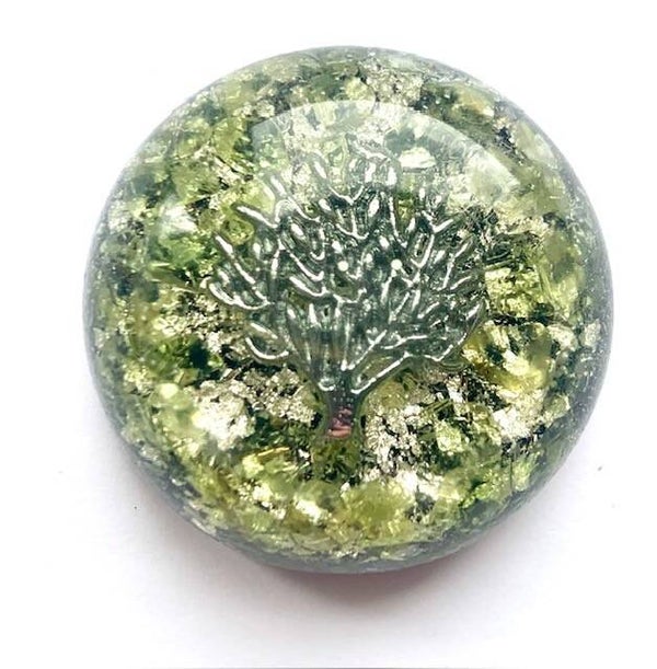 Bolle Orgonite Buster Olivijn/Peridoot, Levensboom, Shungite, Herkimerdiamant, Dubbeleinder, Zilver
