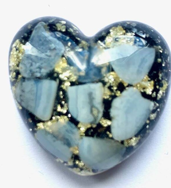 Orgonite Mini Hartje Chalcedoon, Shungite, Herkimerdiamant, Dubbeleinder, Zilver