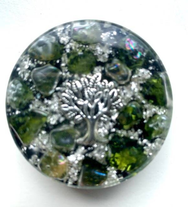 Midden Orgonite Buster Olivijn/Peridoot, Levensboom, Shungite, Herkimerdiamant, Dubbeleinder, Zilver