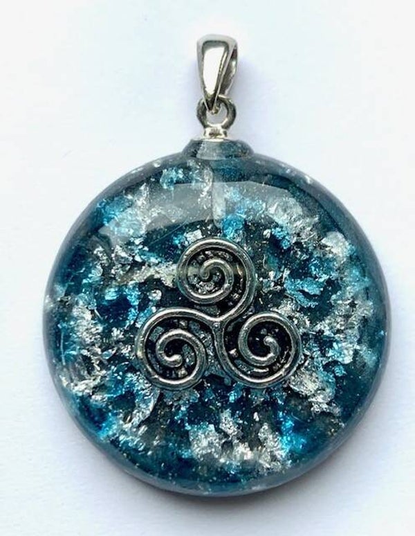 Kleine Orgonit Hanger Siberisch Blauw Andara, Triskelion, Shungite, Herkimerdiamant, Zilver #25