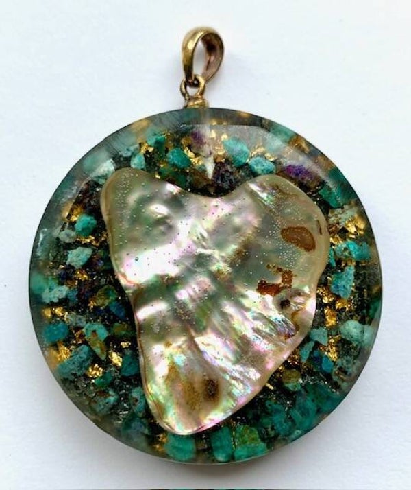 Middenmaat Orgonite Hanger Amazoniet, Abalone, Shungite, Herkimerdiamant, Goud #M17