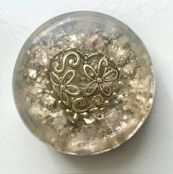 Kleine Orgonite Buster Rozenkwarts, Hartje, Shungite, Herkimerdiamant, Dubbeleinder, Zilver