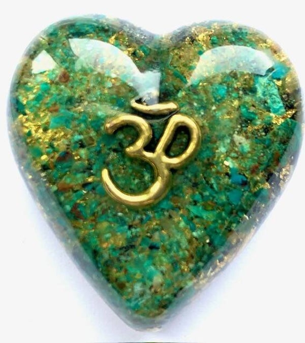 Orgonite Hartje Amazoniet,Ohm teken, Shungite, Herkimerdiamant, Dubbeleinder, Goud