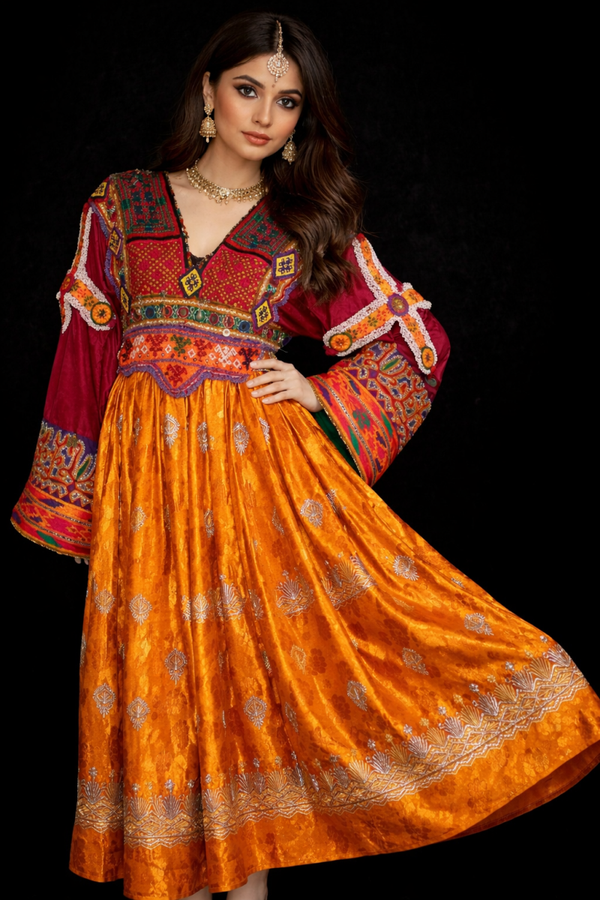 Afghansk Tradisjonell Kjole – Håndlaget med Eksklusive Detaljer