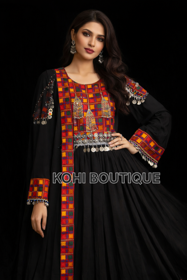 Afghansk tradisjonell kjole – håndlaget med eksklusive detaljer