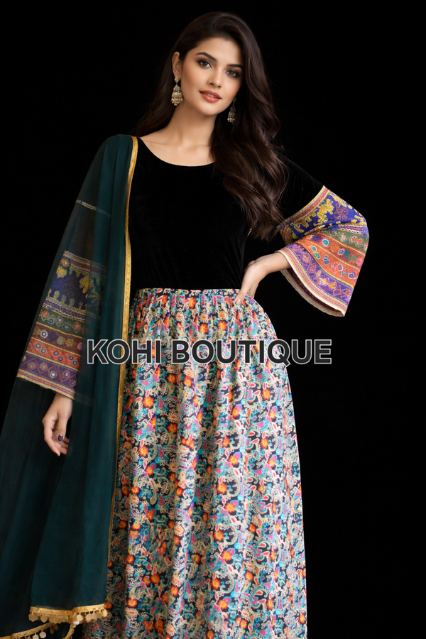 Afghansk Tradisjonell Kjole – Håndlaget Eleganse