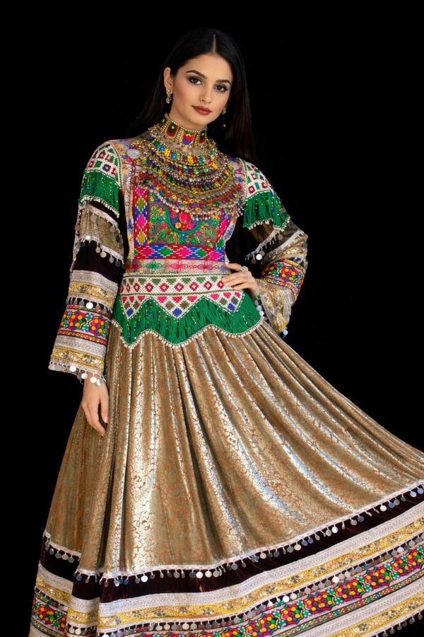 Eksklusiv tradisjonell afghansk kjole – håndverk i luksusklassen