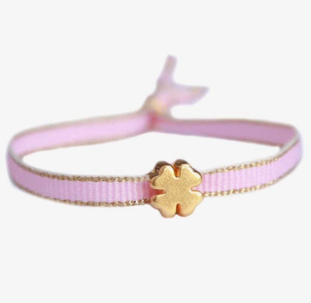 Gouden klaverarmband met roze bandje