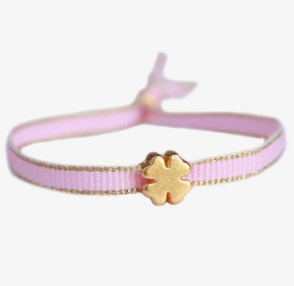 Gouden klaverarmband met roze bandje