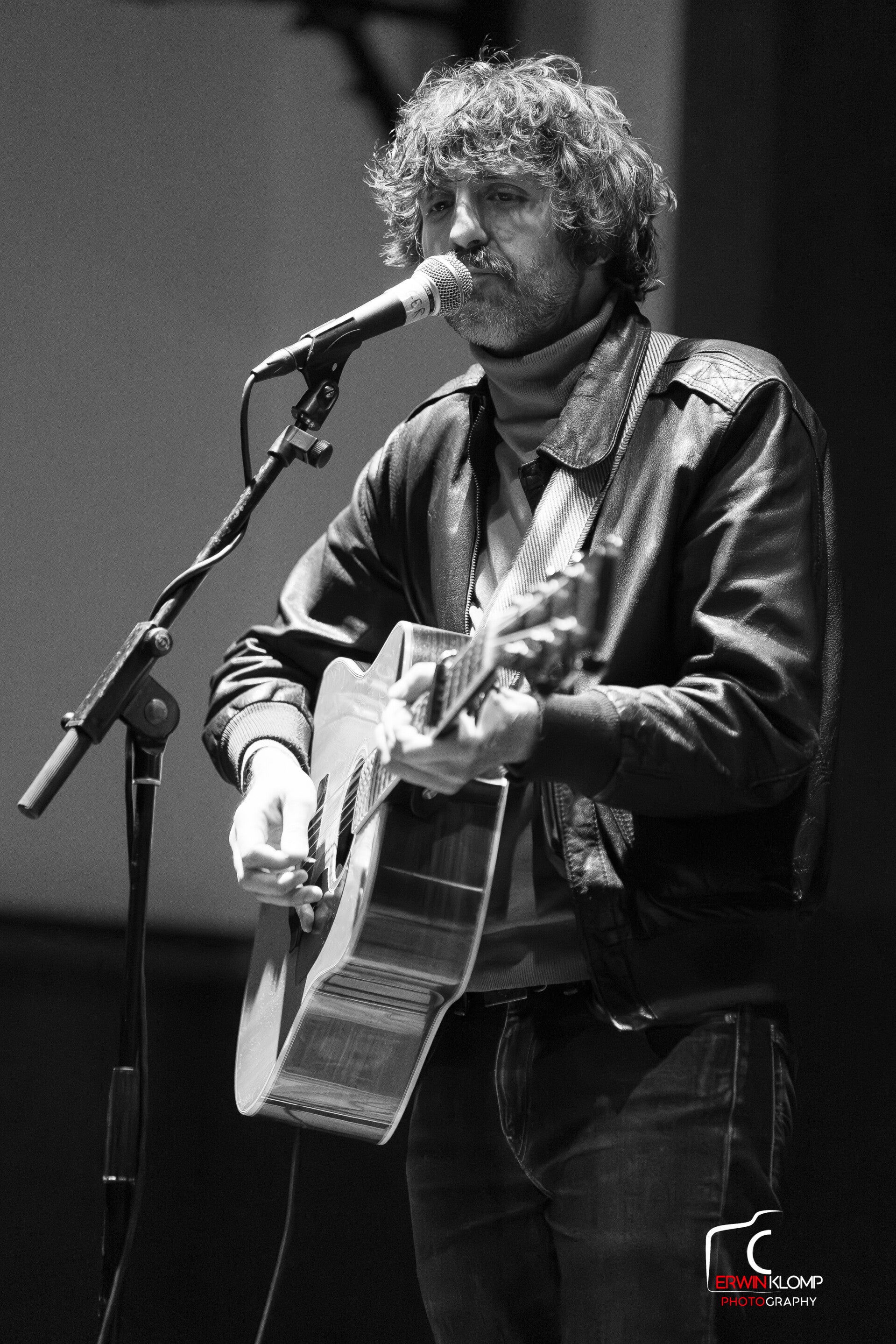 jerry-leger_31a7986-standard.jpg
