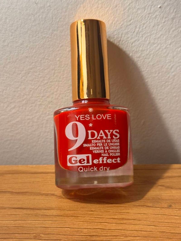 Vernis rouge effet gel Yes Love