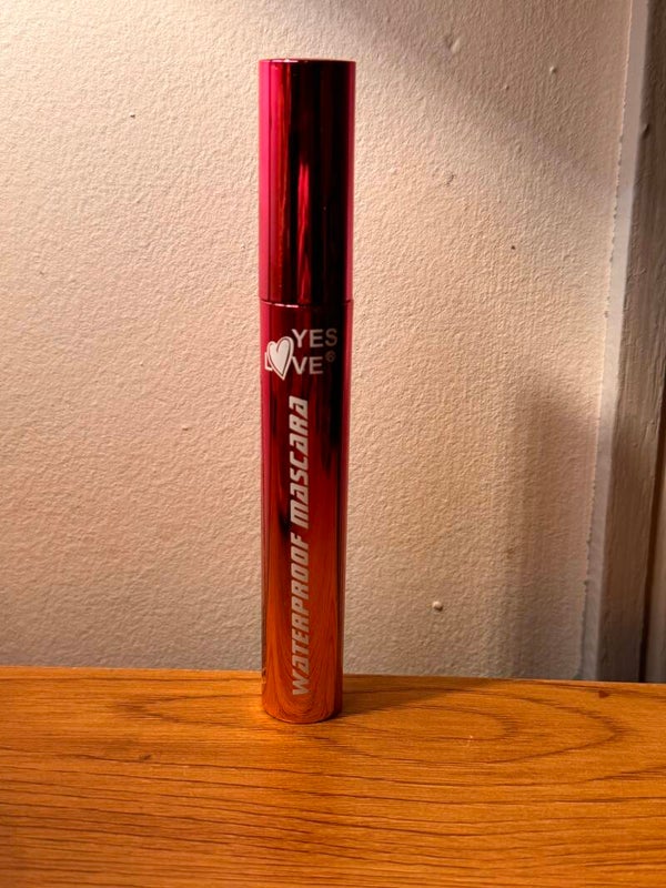 Mascara Imperméable et Waterproof