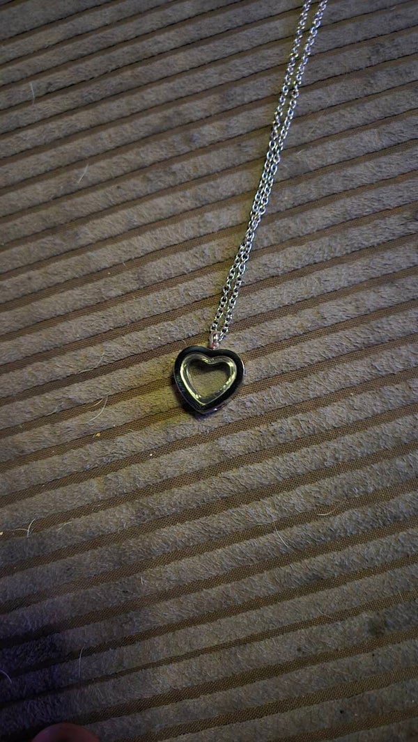 As hanget hart tansparant