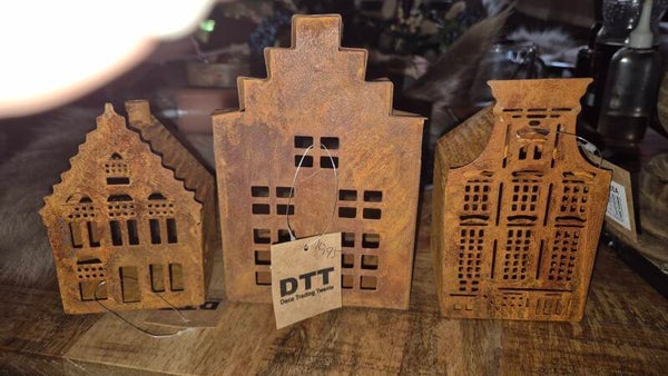 Grachtenpandjes roest
