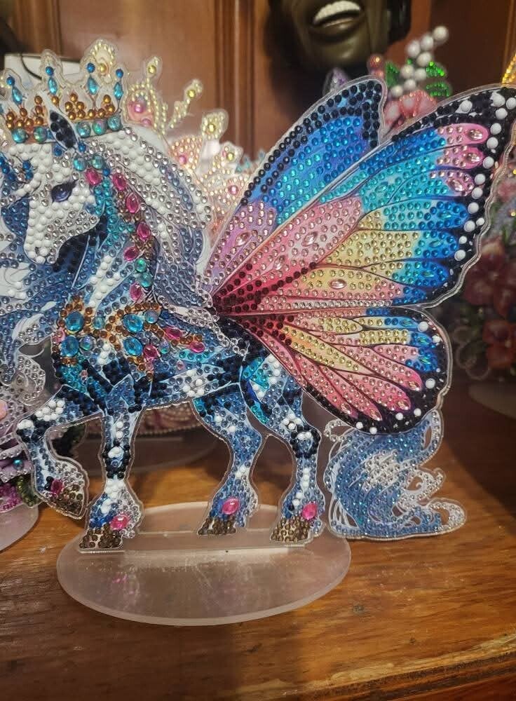 Elegant Unicorn 🦄