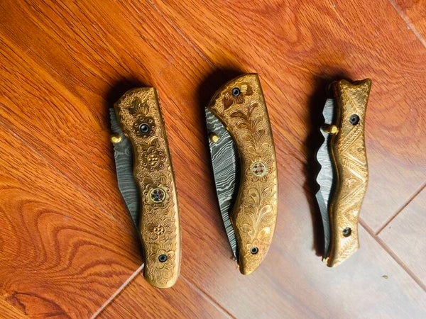 Damascus Pocket Knife (Gold)