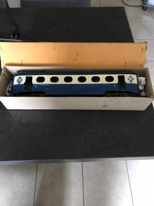 JEP ECHELLE O VOITURE VOYAGEURS RESTAURANT 4661 R EN BO AVEC ECLAIRAGE INTERIEUR