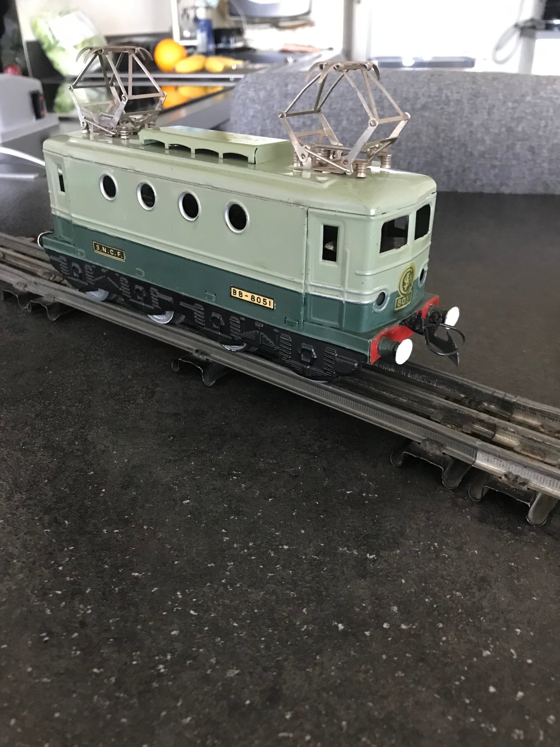 HORNBY ECHELLE O LOCOMOTIVE BB 8051 TBB VERTE CLAIR EN BO