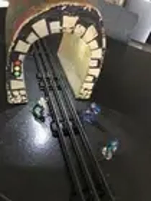 HORNBY ECHELLE O TUNNEL M AVEC ECLAIRAGE ET PERSONNAGES DE CHEMINS DE FER