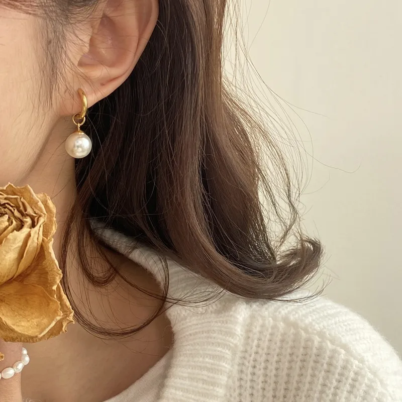 Mini Créoles Perle Nacrée Acier Inox 304 Doré  Boucles d'Oreilles Pendantes Perle  Huggie Hoops Femme